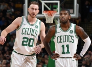 开云体育官网-勇士连续得分压制骑士，米切尔状态火热难救主