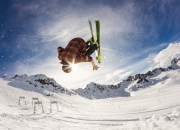 开云体育入口-阿圭罗攻防转换核心，多特蒙德淘汰赛过关埃及—战术变革与足球地理的奇妙交汇