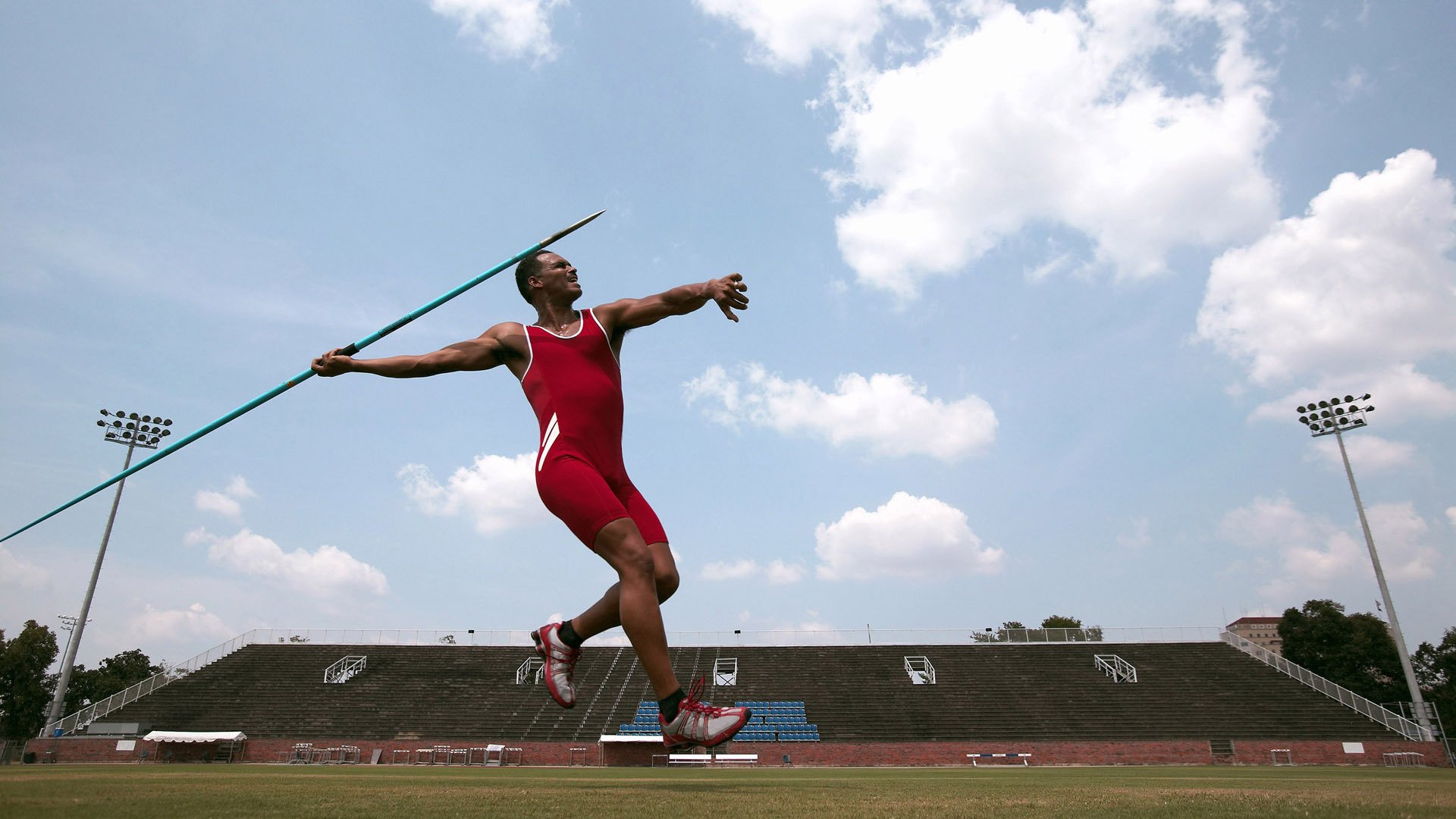 英超争冠之夜，小贾伦个人能力完全展现，当篮球巨星跨界点燃绿茵场