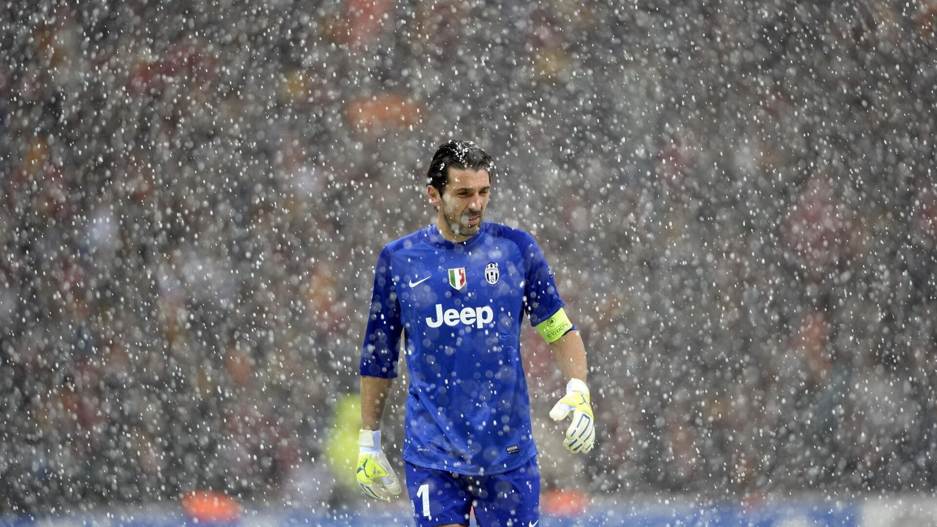 莫兰特关键回合不手软，湖人主场力擒黄蜂